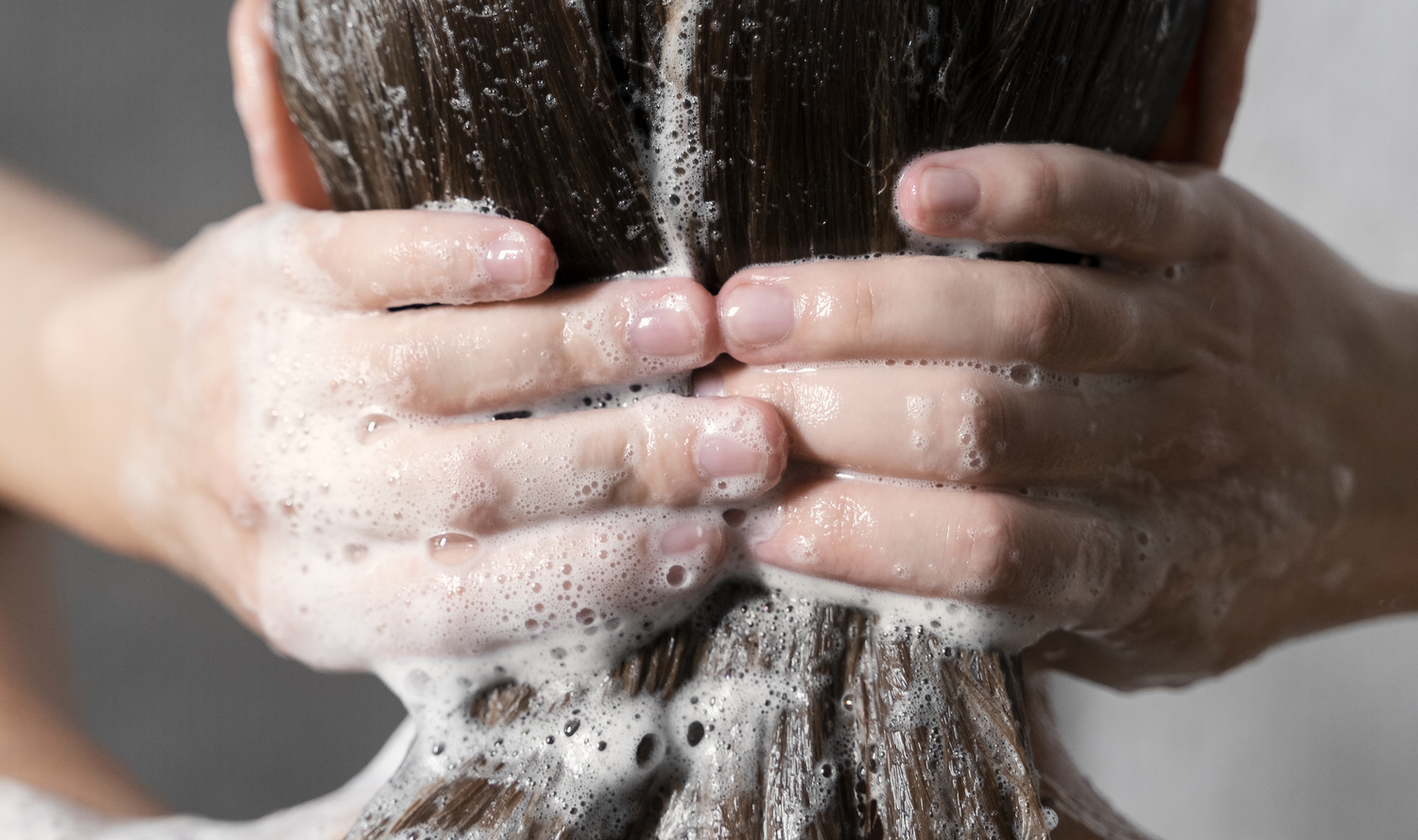 I Benefici dello shampoo alla canapa